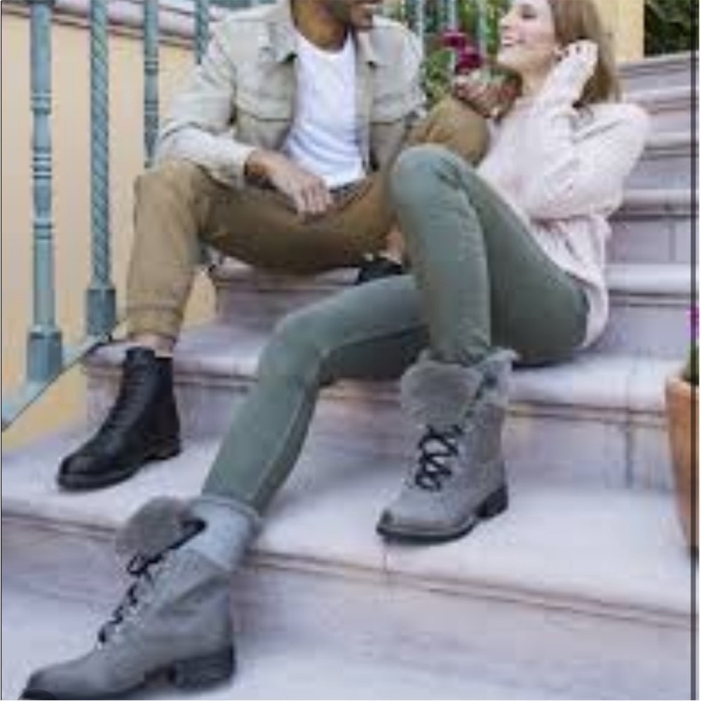 NEW Luxe De Leon Leather and Shearling Boots size 10